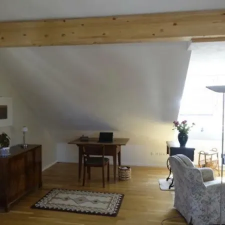 Schon Holiday & Business Weilheim Limburgblick 公寓 泰克山麓魏尔海姆